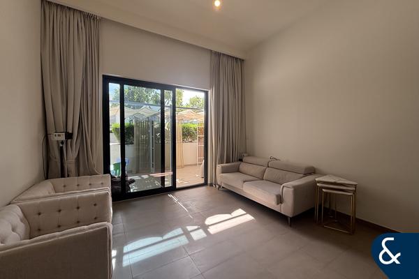 Spacious open plan | Large Terrace | bright