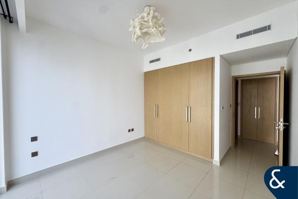 One Bed | Spacious | Unfurnished | Mid floor