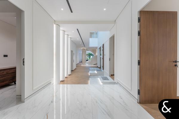 6 Beds | Infinity Pool | Basement Cinema - Image 5