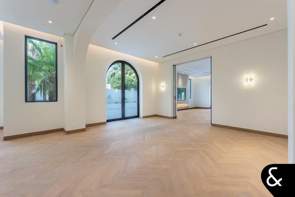 6 Beds | Infinity Pool | Basement Cinema - Image 14