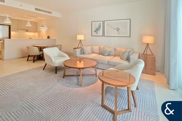 Luxury Living | Vacant Now | Furnished