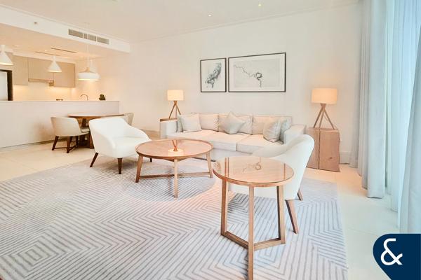 Luxury Living | Vacant Now | Furnished