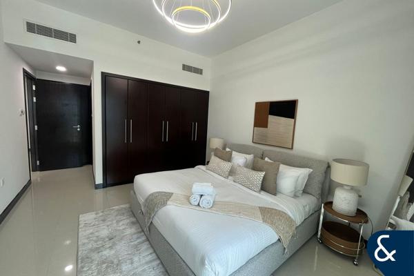 Large Layout | Balcony | Vacant | One Bed