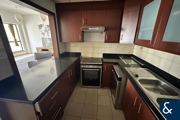 Marina View | Vacant | 2 Bedrooms & Utility