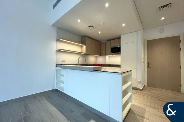 Pool Facing | Ellington | Luxury Finish.