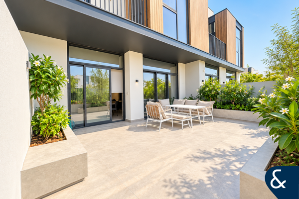 GREENBELT | FULLY FURNISHED | LANDSCAPED