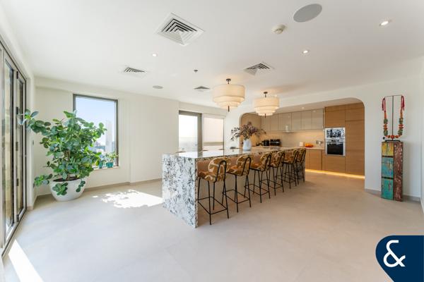 Upgraded | Full Sea View | Private Pool