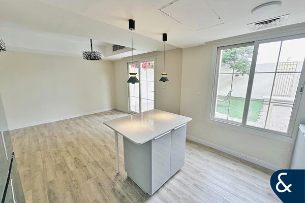 Upgraded | Type 4M | Landscaped Garden