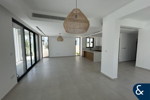 Upgraded | Private Pool | Open Kitchen