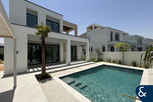 Upgraded | Private Pool | Open Kitchen
