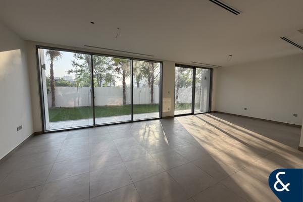 Huge Plot | 4 Bedrooms | Ready to Move In