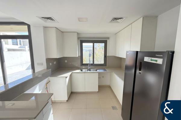 Vacant 3 Bedroom | Type 1 | Single Row