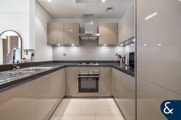 Premium 1 Bedroom | Furnished | Vacant