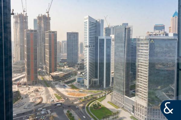 Vacant | Burj View | Partitioned Unit