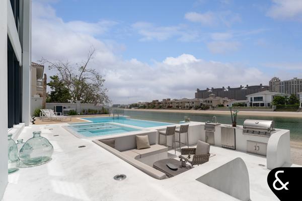 Upgraded 5 Bed | Extended Plot + BUA