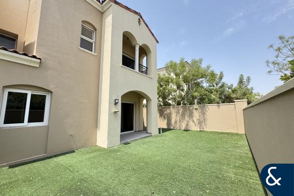 Vacant | Landscaped | Type B End unit
