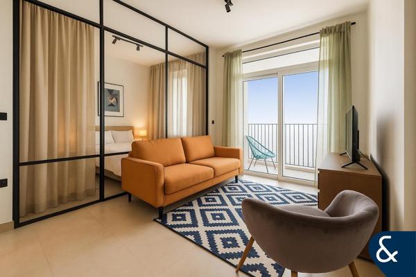 Furnished | Luxury Apartment | Tenanted