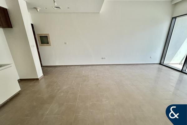ONE BEDROOM | VACANT | BOULEVARD VIEW