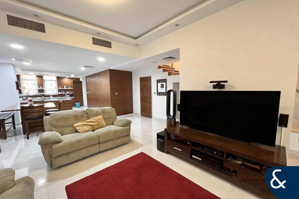 CLOSE TO PARK | 4 BED PLUS MAIDS | VACANT