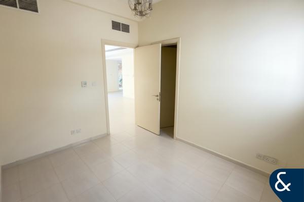 Springs 3 | Opposite Lake | Negotiable