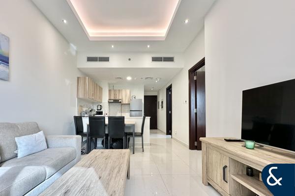 Furnished One Bed | Open View | Vacant Now!