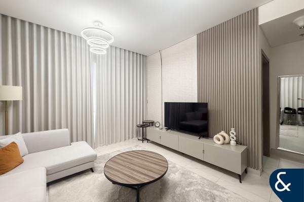 Corner Unit | Gym in Building | Upgraded