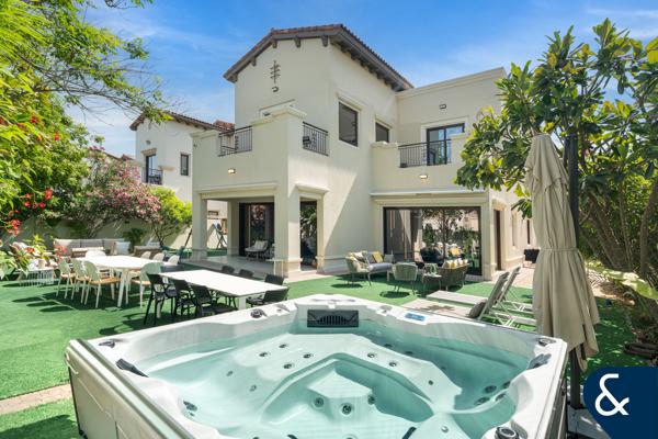 Fully Upgraded | Extended | Furnished