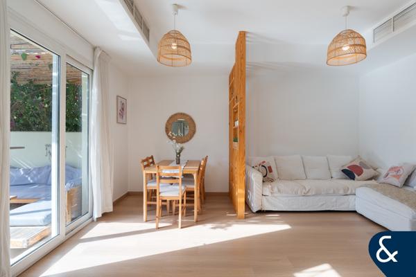 Upgraded 4M | Private Pool | Lake View