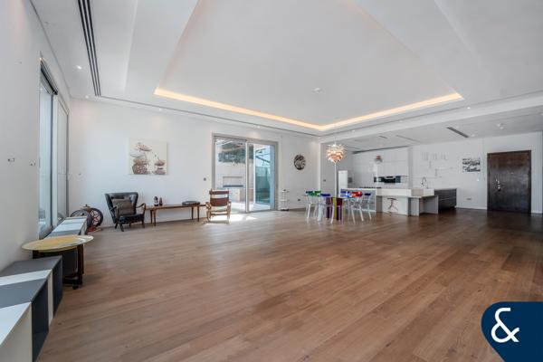 Exclusive | 4 Bed Penthouse | Iconic Views