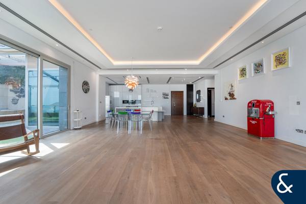 Exclusive | 4 Bed Penthouse | Iconic Views