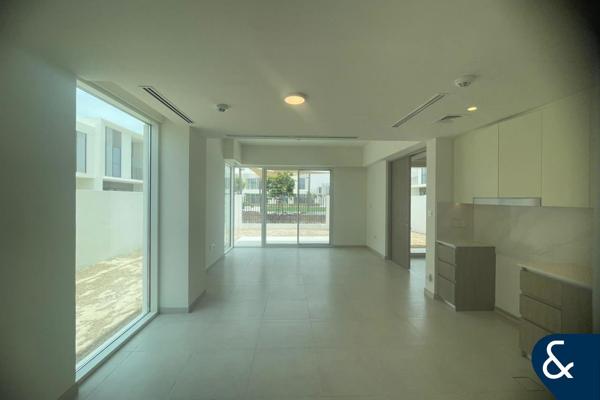 Park facing | Landscaped Garden | Cyrus Style