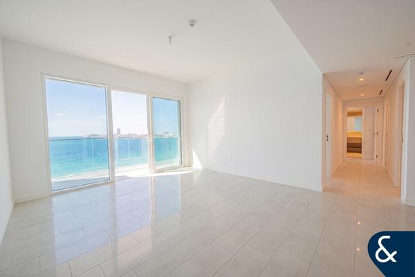 La Vie | Sea Views | Direct Beach Access