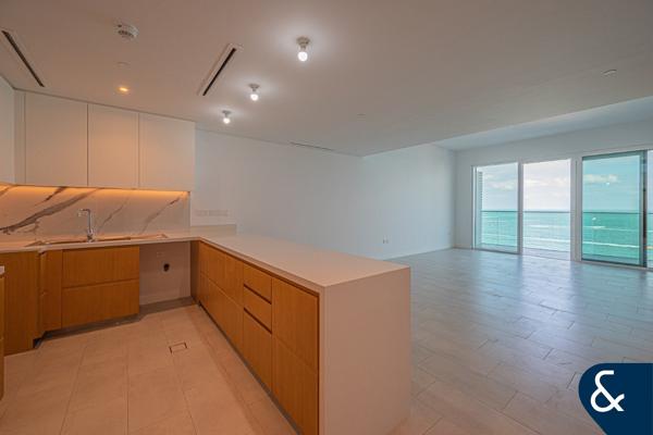 La Vie | Sea Views | Direct Beach Access
