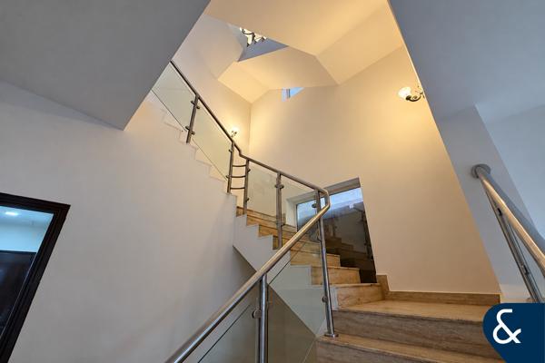 5 Bed Villa | Unfurnished | Available Now