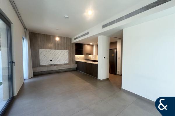 Single Row | Close to Amenities | Media Wall
