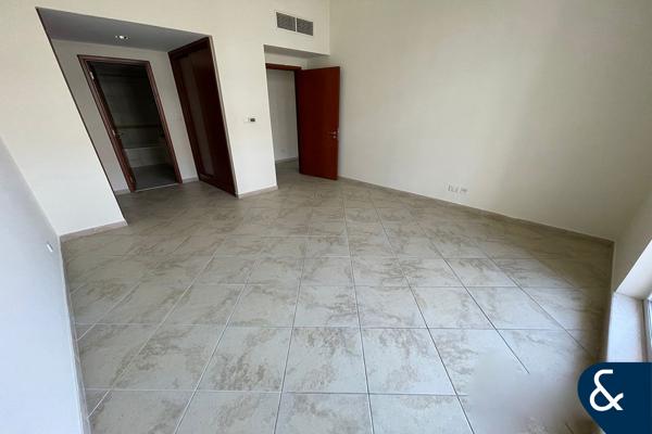 2 Bedrooms | Spacious | 2 Parkings