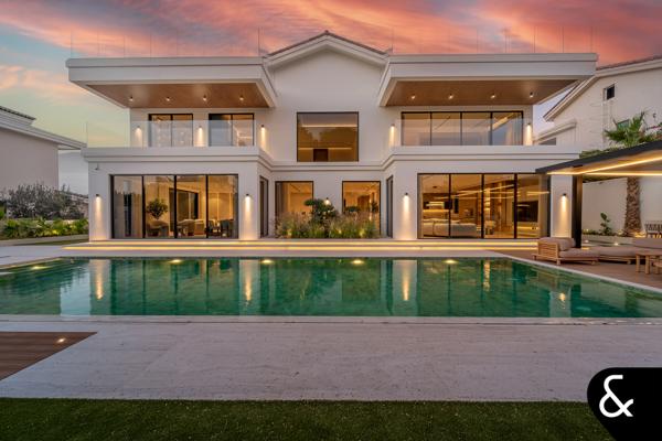 Exclusive Mansion with Wide Rear Plot and Golf View