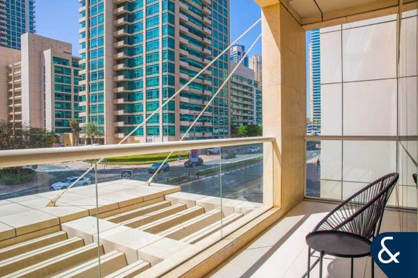 Walk to Marina Mall | Furnished | 1 Bedroom