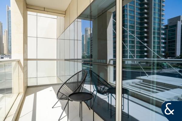 Walk to Marina Mall | Furnished | 1 Bedroom
