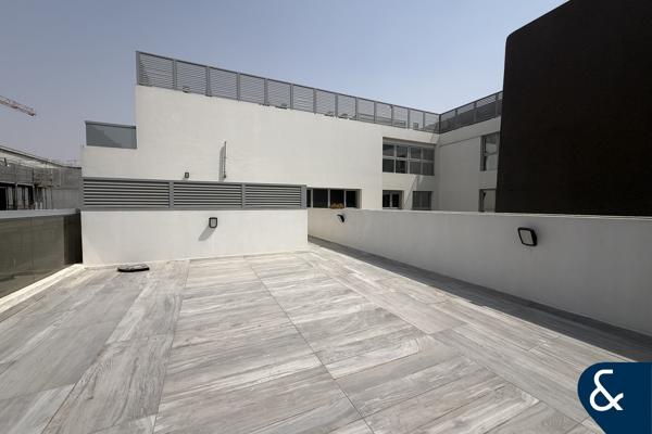 Private Terrace | Large Layout | Vacant
