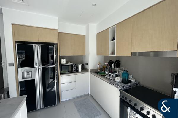 Modern Living | Private Garden | Vacant Soon