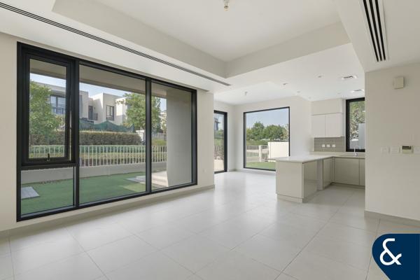 Greenbelt | 5 Bed | Maids | Single Row I VOT