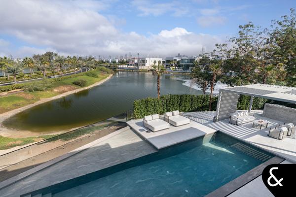 Extended - Fully Renovated - 5 Bedroom