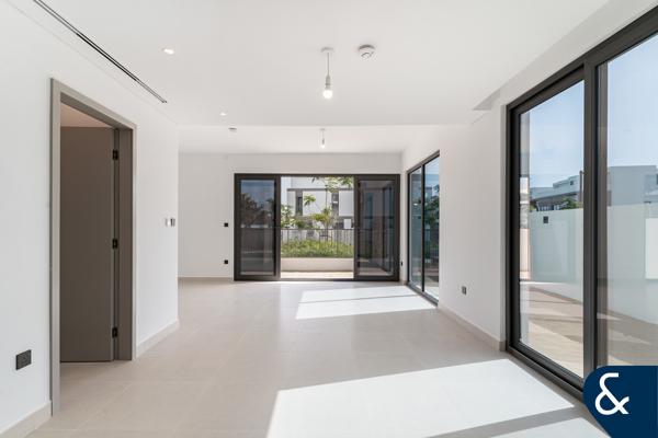 Exclusive Unit | Closed Kitchen | Landscaped