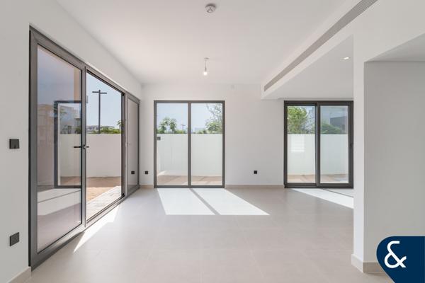 Exclusive Unit | Closed Kitchen | Landscaped