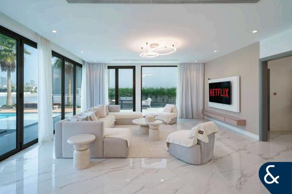 Fully Upgraded | 3 Floors | Atlantis View