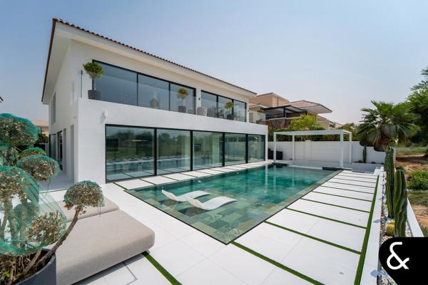 Exquisite Turnkey Golf Course Mansion in Sienna Views