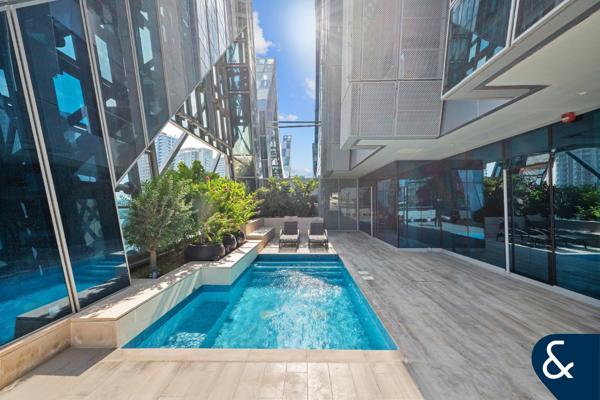 3 Bedroom Apartment| Upgraded | Private Pool