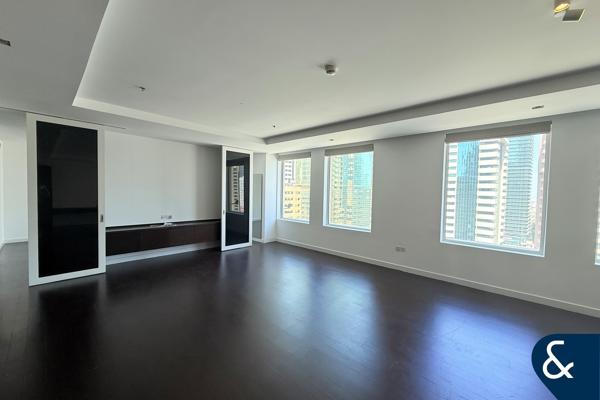Unfurnished | Large Layout | 1 Bedroom