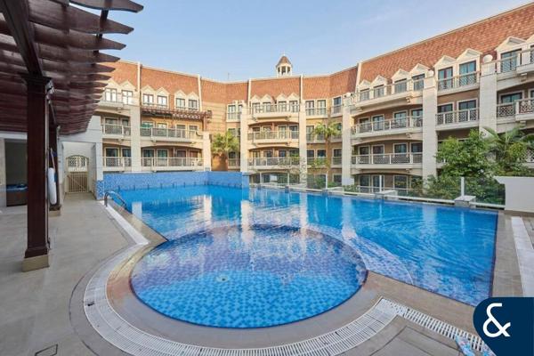 One Bedroom | Two Full Bathrooms | Vacant
